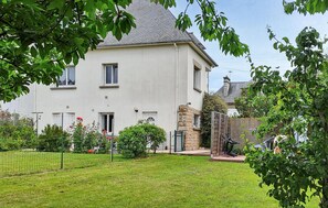 Exterior - 3 bedroom amazing home in Cancale (Cancale)