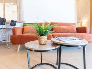 TV - Charming modern apartment in Malaga's old town (Málaga)