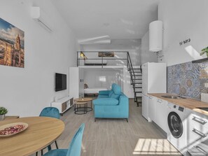Interior - Urban Comfort in Málaga (Málaga)