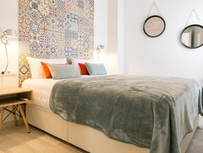 2 bedrooms, Internet - Modern 2-bedroom apartment in Malaga center (Málaga)