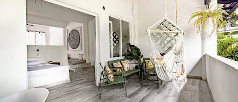 Internet, bed sheets