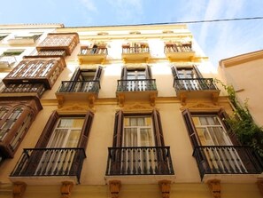 Exterior - Traditional Apartment in Malaga Center with Balconies (Málaga)