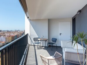 Property grounds - Modern apartment in Malaga with panoramic views and contemporary comfort (Málaga)