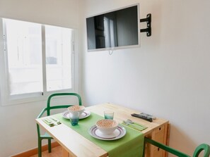 Dining - Modern Studio in Soho, Malaga (Málaga)