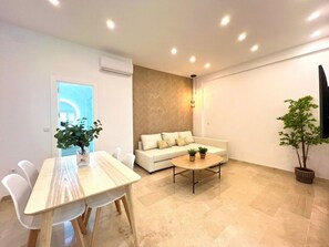Interior - Modern and bright apartment in the heart of Malaga (Málaga)