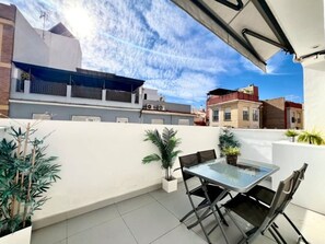 Outdoor dining - Luxury house in central Málaga (Málaga)