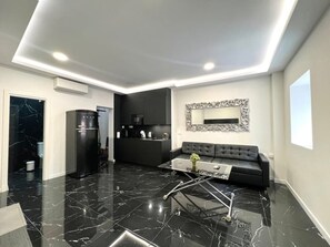 TV - Luxury house in central Málaga (Málaga)