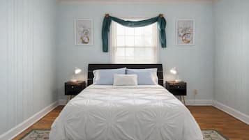 3 bedrooms, iron/ironing board, free WiFi, bed sheets