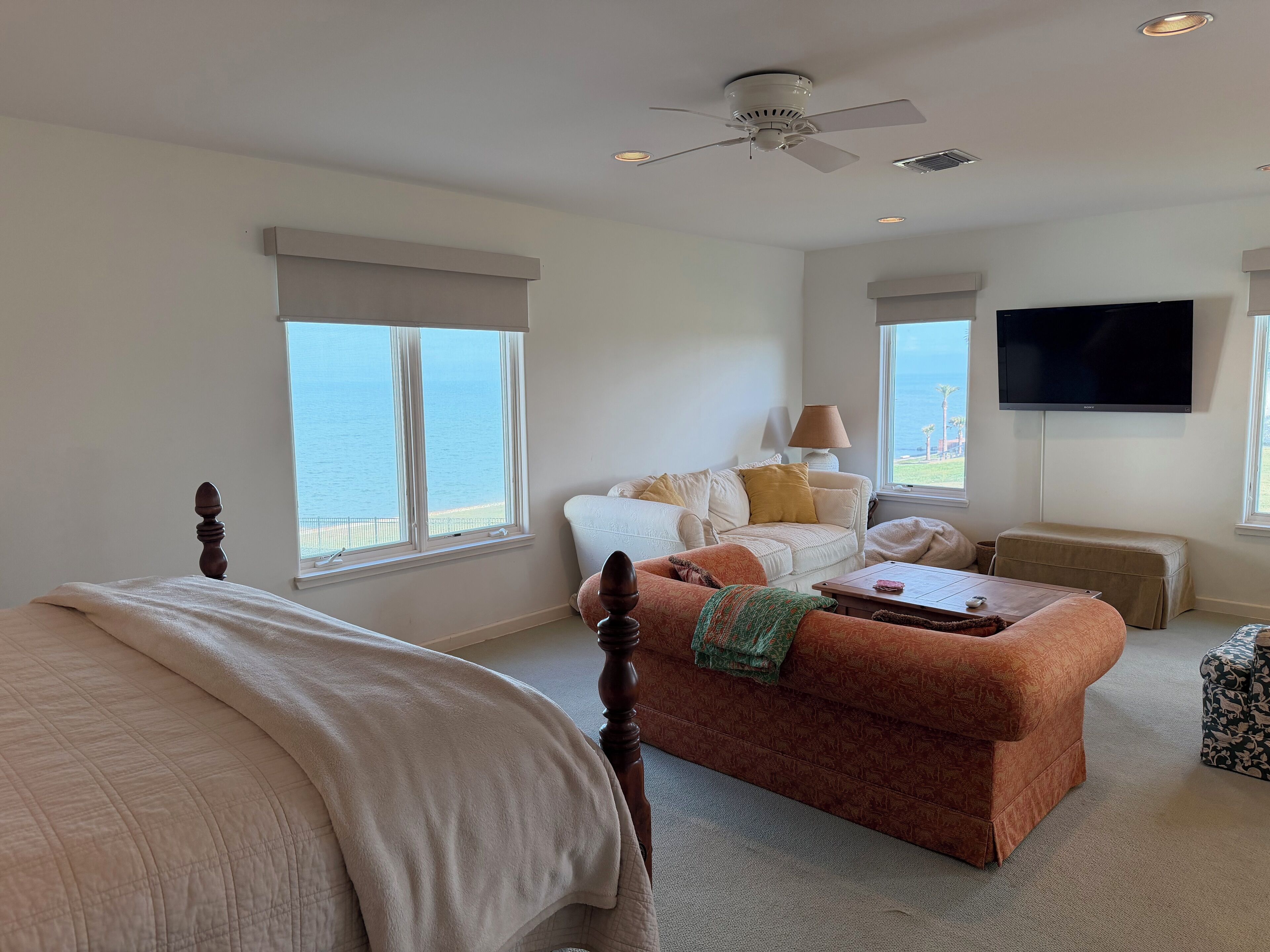 Bügeleisen/Bügelbrett, Internetzugang, Bettwäsche