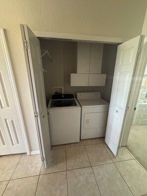 Unclassified image, 5 of 28, button