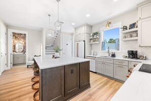 Fridge, microwave, oven, stovetop - Island Oasis | Hot Tub, Outdoor Kitchen, RV/Boat Parking, EV Charger (St. Augustine)