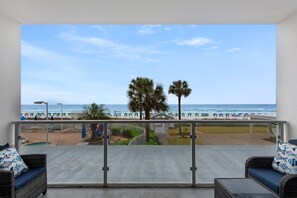 Property grounds - Destin Diamond 🌊 Beachfront Condo at Sterling Sands in Destin, Florida Unit 111 (Destin)