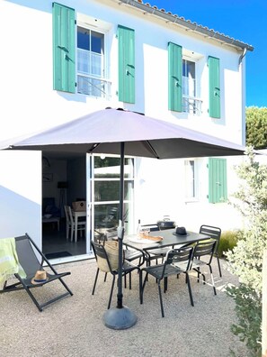 Outdoor dining - Villa n°11 - La conche (La Flotte)