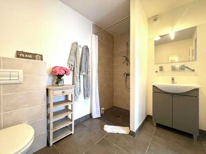 Hair dryer, towels - Villa n°4 - The plugs (La Flotte)