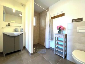 Hair dryer, towels - Villa n°8 - The little sergeant (La Flotte)