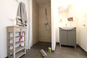 Hair dryer, towels - Villa n°13 - Le lizay (La Flotte)