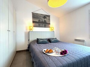 Iron/ironing board, free WiFi, bed sheets - Villa n°13 - Le lizay (La Flotte)