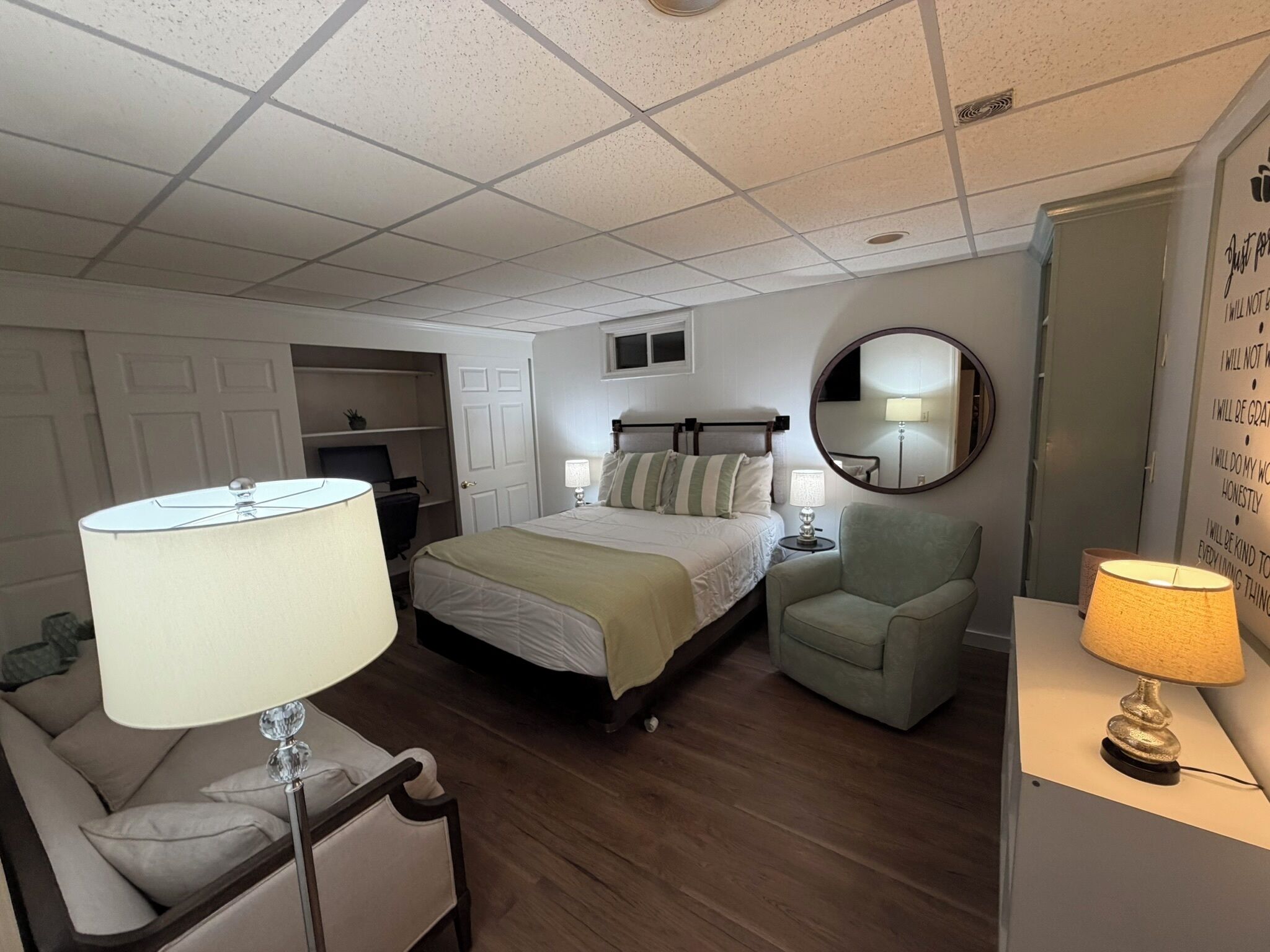 Strykejern/-brett, wi-fi og sengetøy