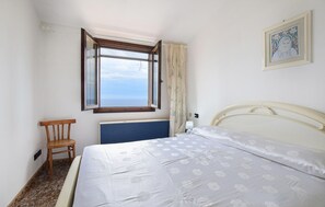 2 habitaciones y cuna de viaje 