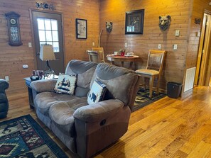 TV, fireplace - Blushing Bear Stunning Views (Sevierville)