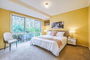 Townhome, Garden View | Iron/ironing board, free WiFi - StayAU Comfy Two-Story with Pool Table (Mont Albert North)