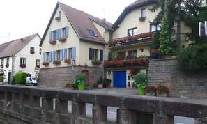 Exterior - Sévilla Guest Room in Boersch with Garden View (Boersch)