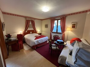 Room - Sévilla Guest Room in Boersch with Garden View (Boersch)