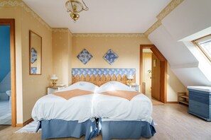 WiFi, bed sheets - Delphi Guest Room with Mountain View (Boersch)