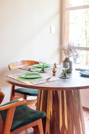 Dining - Roma Norte - Sunny and Mid-Century Modern Casa Apache (Ciudad de México)