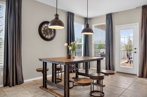Fire Pit, Game Room, Fenced Yard + Dog Friendly!
