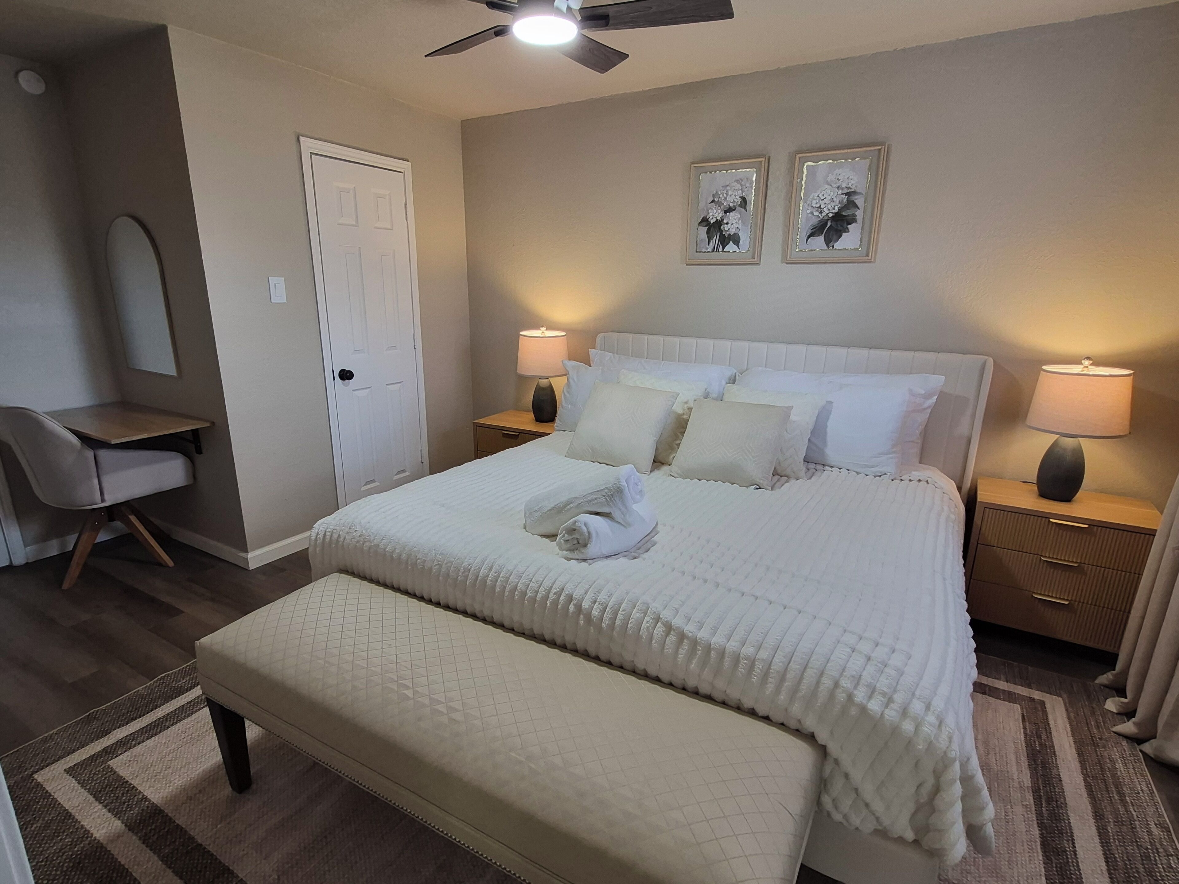 3 bedrooms, iron/ironing board, WiFi, bed sheets