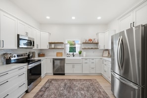 Microwave, oven, stovetop, dishwasher