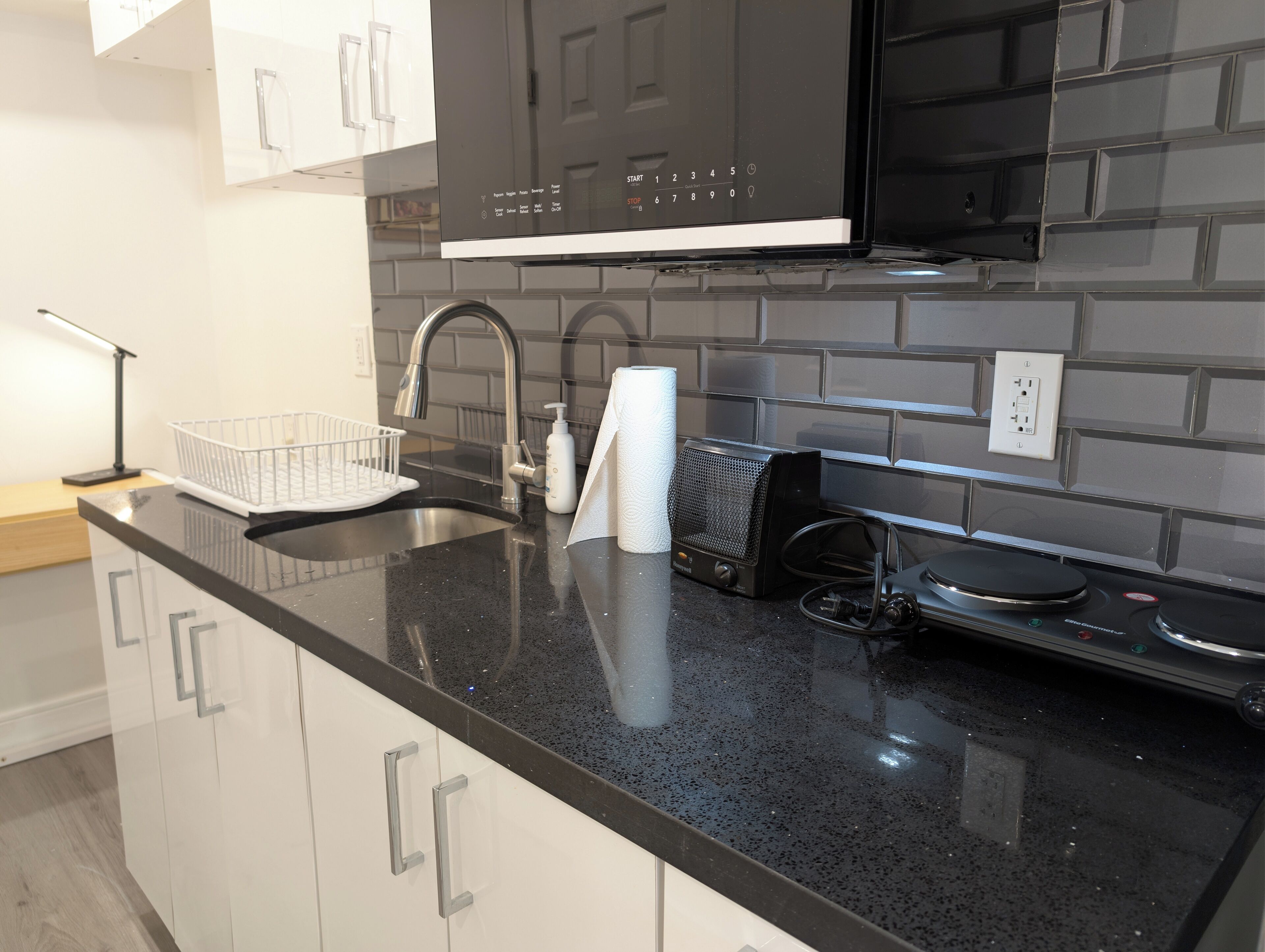 Fridge, microwave, stovetop, electric kettle