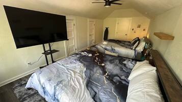 Iron/ironing board, WiFi