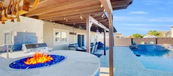 Heated Pool/Spa Home 4 The Family! Sleeps 10