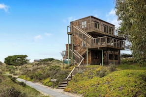Exterior - House 25 | 4 Bedroom (Watsonville)
