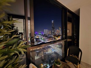 Interior - Premium 2BR Valley Stay, Parking Free (Fortitude Valley)