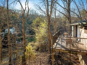 Terrace/patio - Cozy Mountain Family Getaway with Hot Tub in Prime Location (Pigeon Forge)
