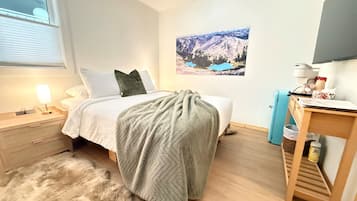 Free WiFi, bed sheets