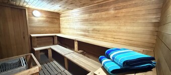 Summit View II Bed & Bath |Ski-In Hot Tub Sleeps 2