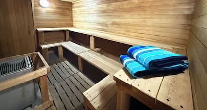 Summit View II Bed & Bath |Ski-In Hot Tub Sleeps 2