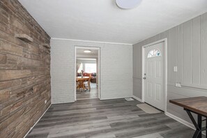 Interior - Charming and relaxed home close to downtown (Cleveland)