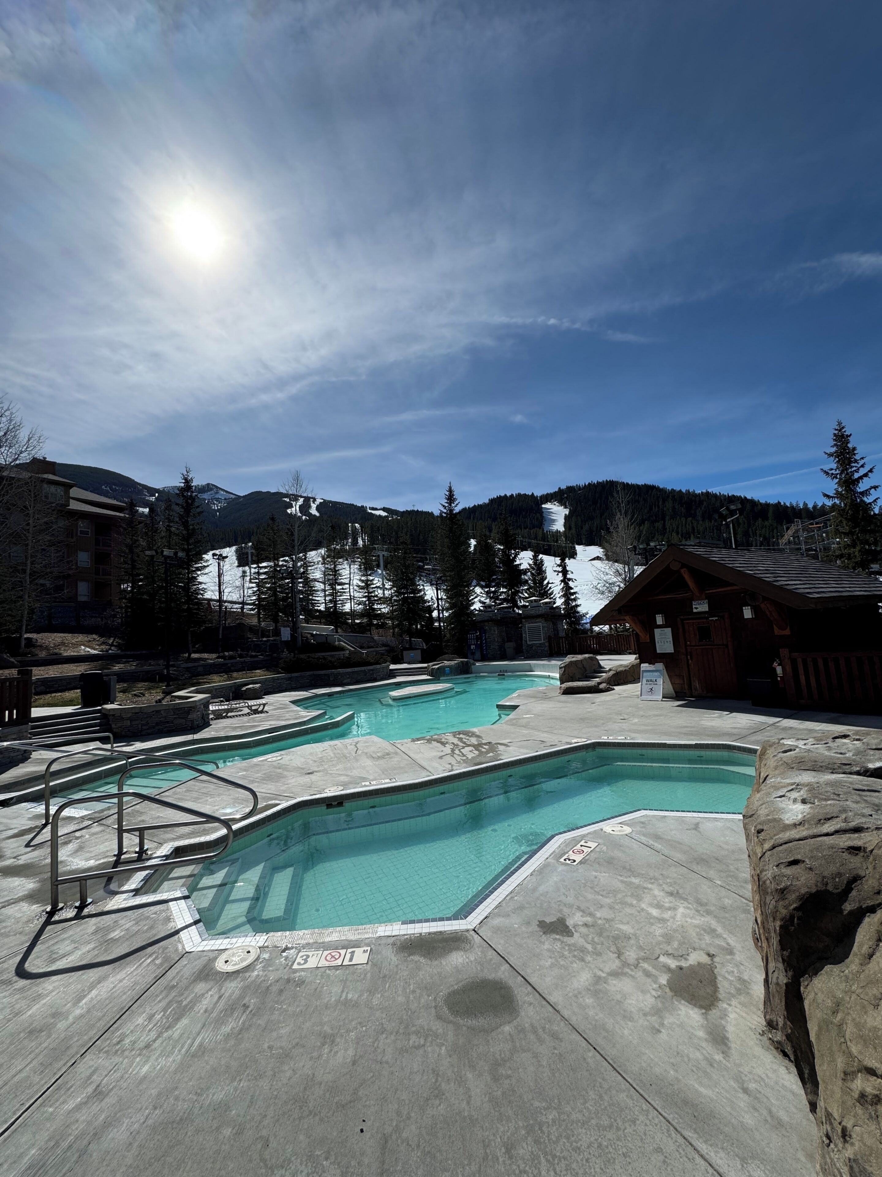 屋外プール、温水プール