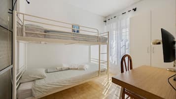 2 makuuhuonetta, Wi-Fi, vuodevaatteet