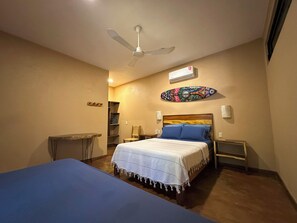 Iron/ironing board, Internet, bed sheets - Hotel Gallo de Mar Room#2 Queen + AC (Brisas de Zicatela)