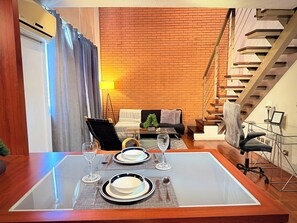 Interior - Casual loft in Bellas Artes and Lastarria, steps from the Metro! (Santiago)