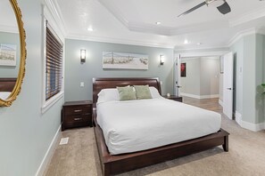 5 bedrooms, desk, iron/ironing board, free WiFi