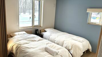 Deluxe Apartment, Balcony, Mountain View