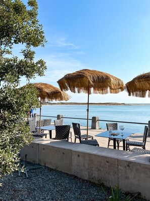 Outdoor dining - Ty Malo - GUIDEL - Gîte (GUIDEL)