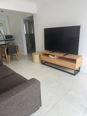 Living area - Freshly Renovated 2BR/2BA Apartment in Murarrie (Murarrie)